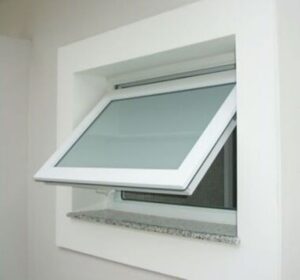ventana de baño ekonal blanca
