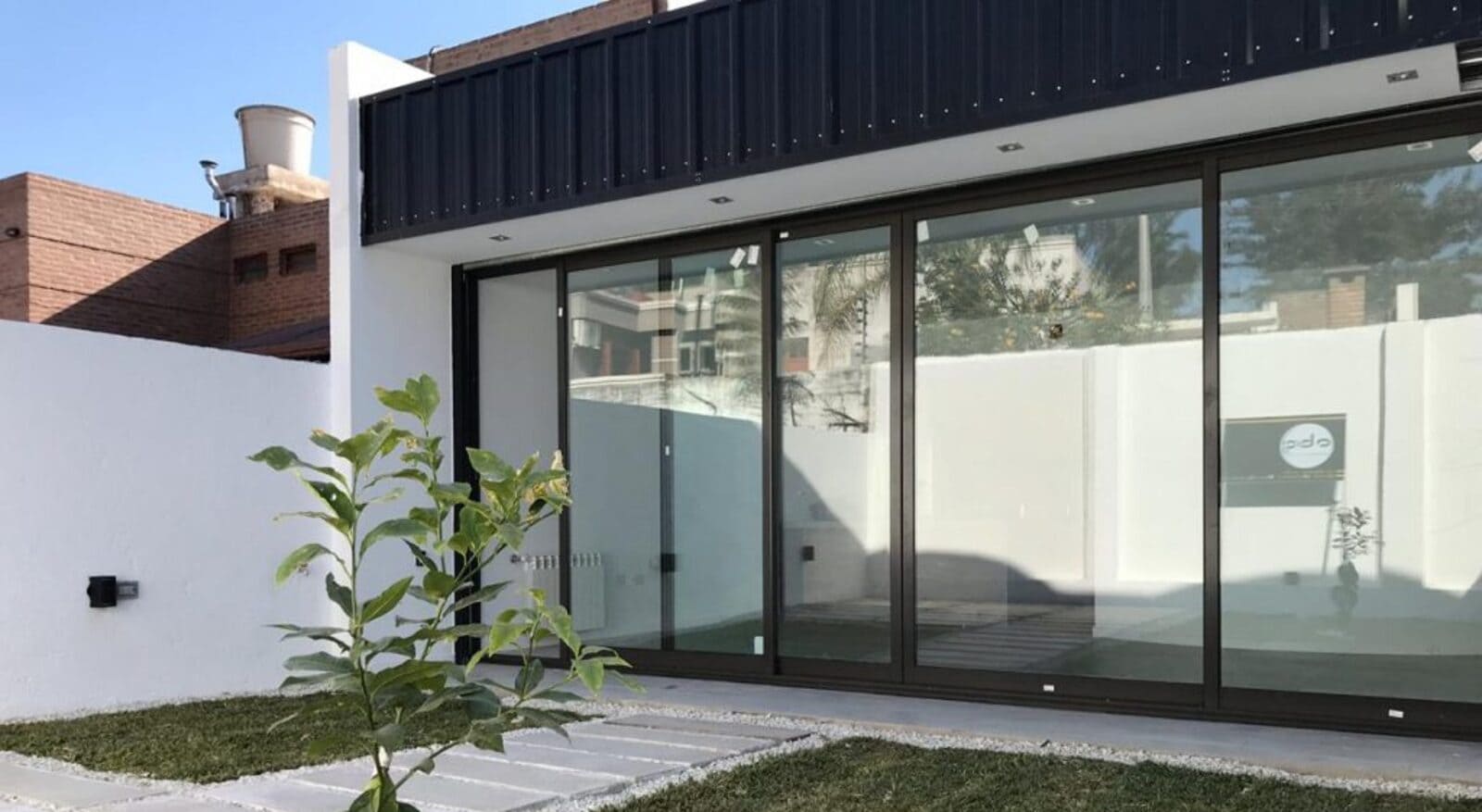 ventana de aluminio negra Jg Aberturas